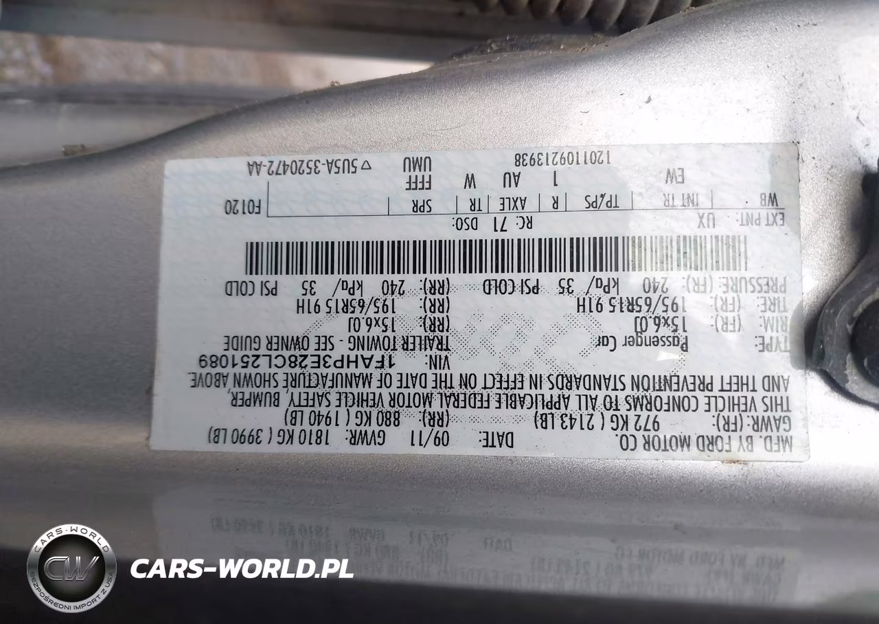 2012 Ford Focus S VIN:1FAHP3E28CL251089 - 9