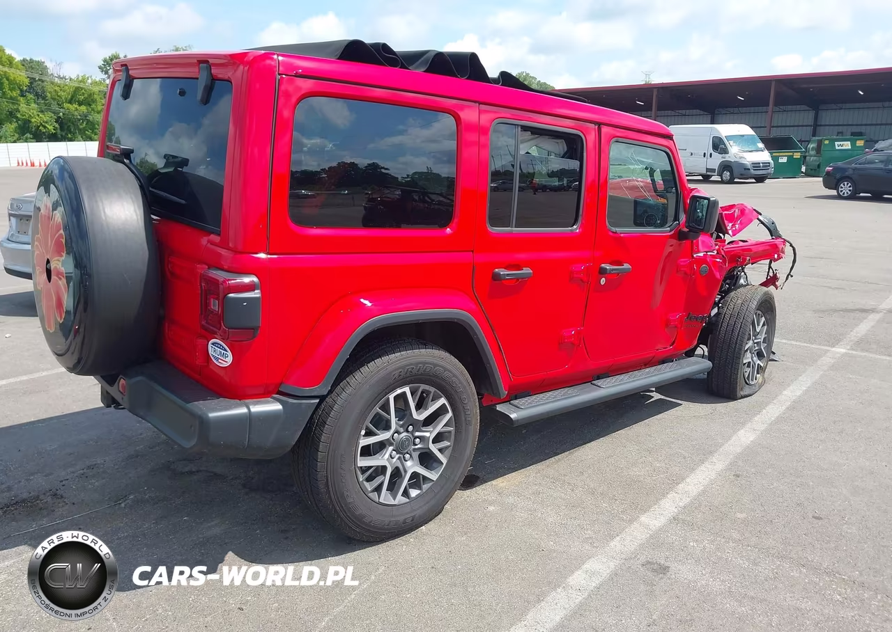 2025 Jeep Wrangler 4-Door Sahara 4X4 VIN:1C4PJXEG4SW563479 - 4