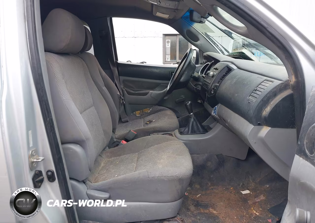 2005 Toyota Tacoma VIN:5TEUX42N85Z052979 - 5