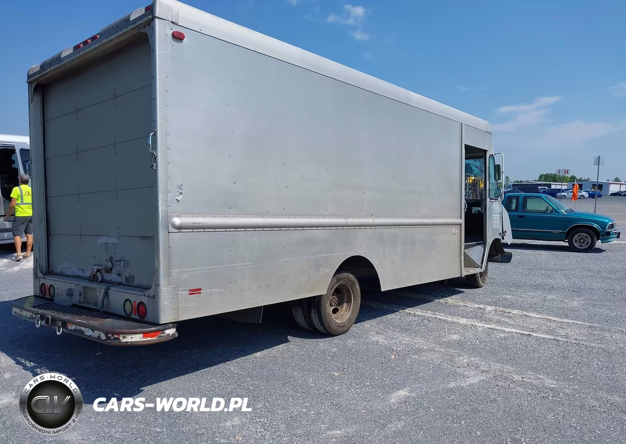 1999 Workhorse Custom Chassis Forward Control Chassis P3500 VIN:5B4HP32R2X3312122 - 4