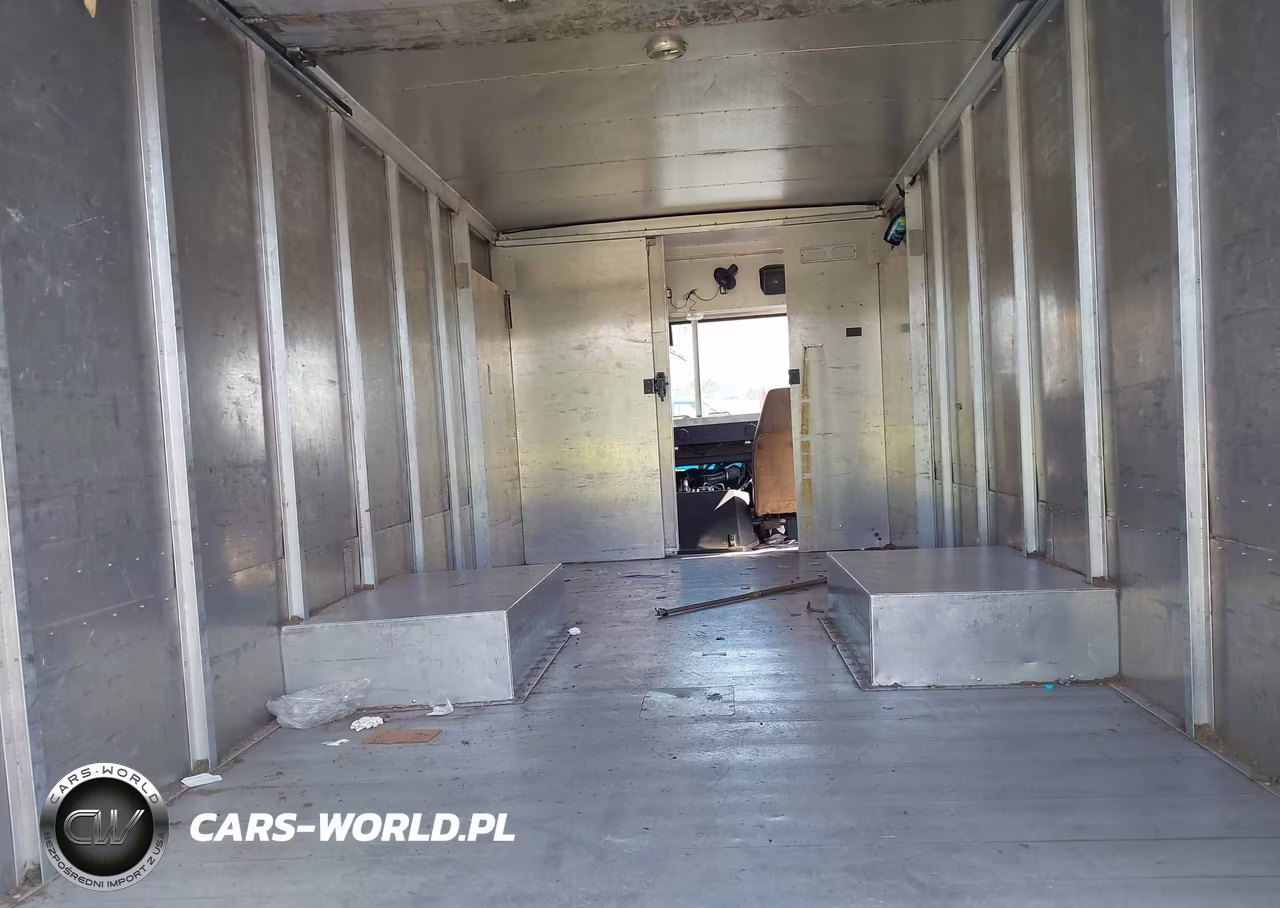 1999 Workhorse Custom Chassis Forward Control Chassis P3500 VIN:5B4HP32R2X3312122 - 6