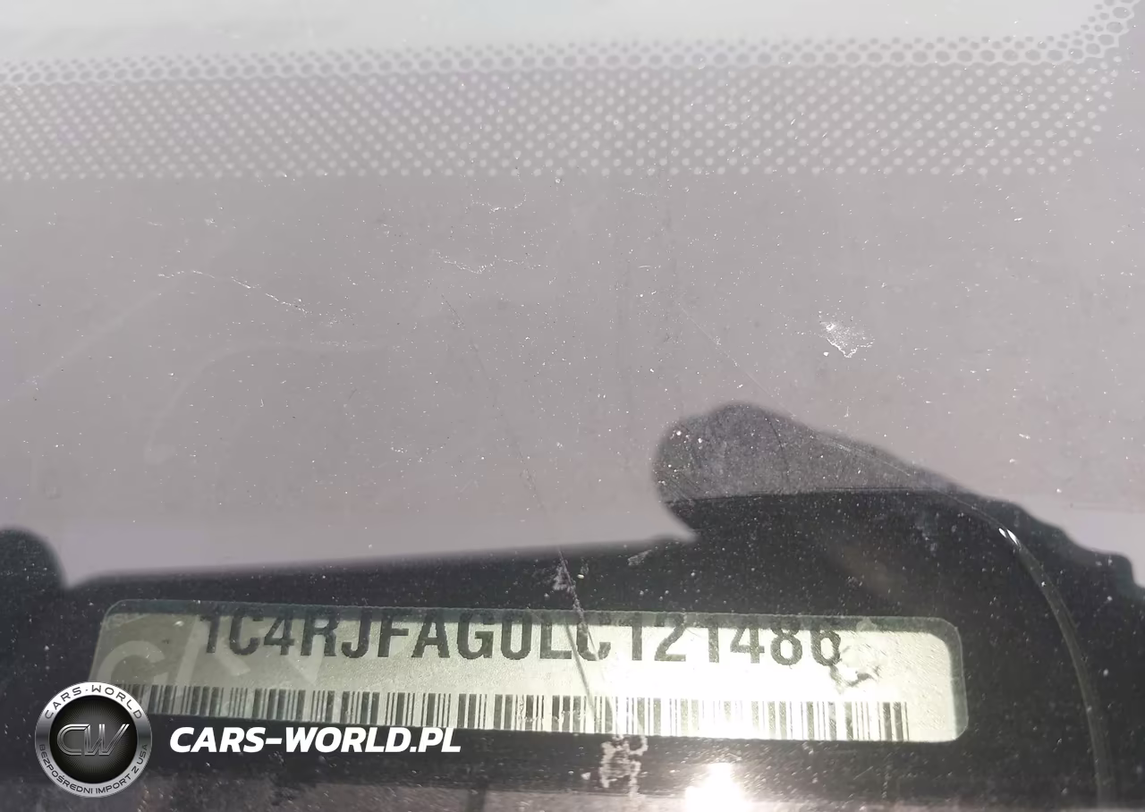 2020 Jeep Grand Cherokee Laredo E 4X4 VIN:1C4RJFAG0LC121486 - 17