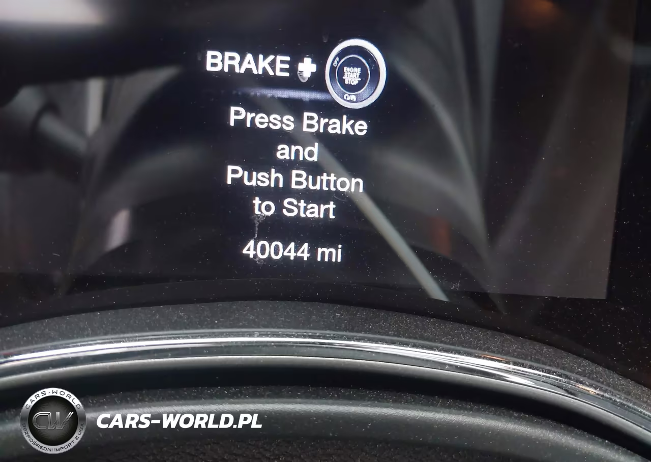 2020 Jeep Grand Cherokee Laredo E 4X4 VIN:1C4RJFAG0LC121486 - 7
