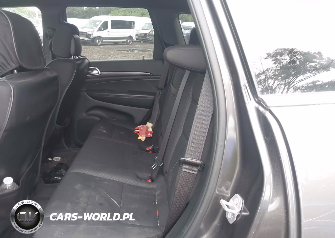 2020 Jeep Grand Cherokee Laredo E 4X4 VIN:1C4RJFAG0LC121486 - 8