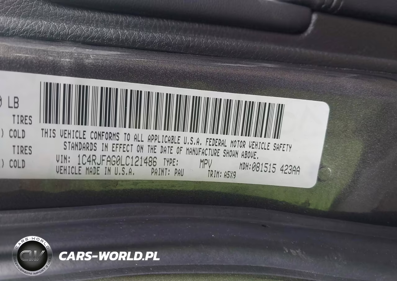 2020 Jeep Grand Cherokee Laredo E 4X4 VIN:1C4RJFAG0LC121486 - 9