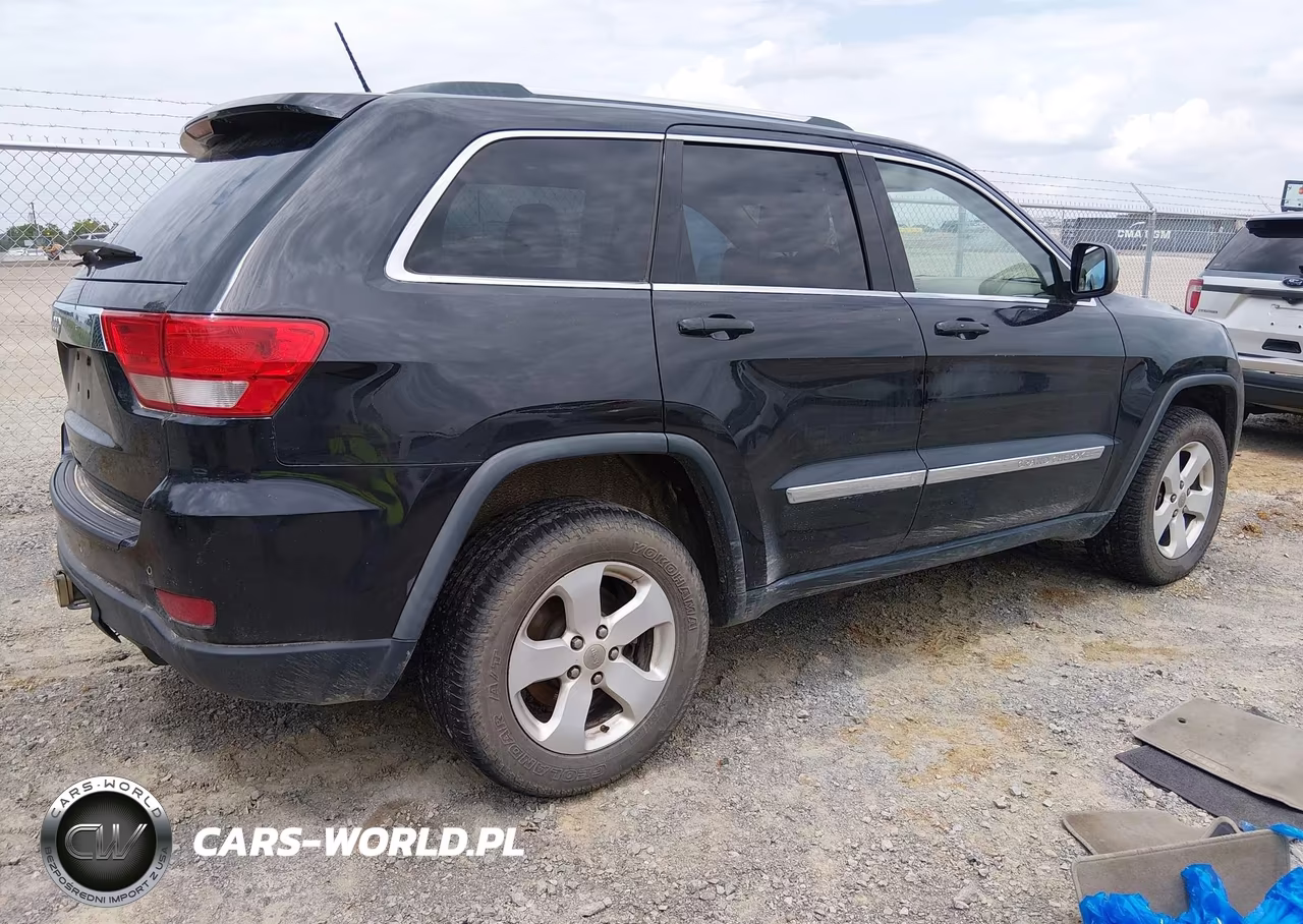 2012 Jeep Grand Cherokee Laredo VIN:1C4RJFAG6CC318694 - 4