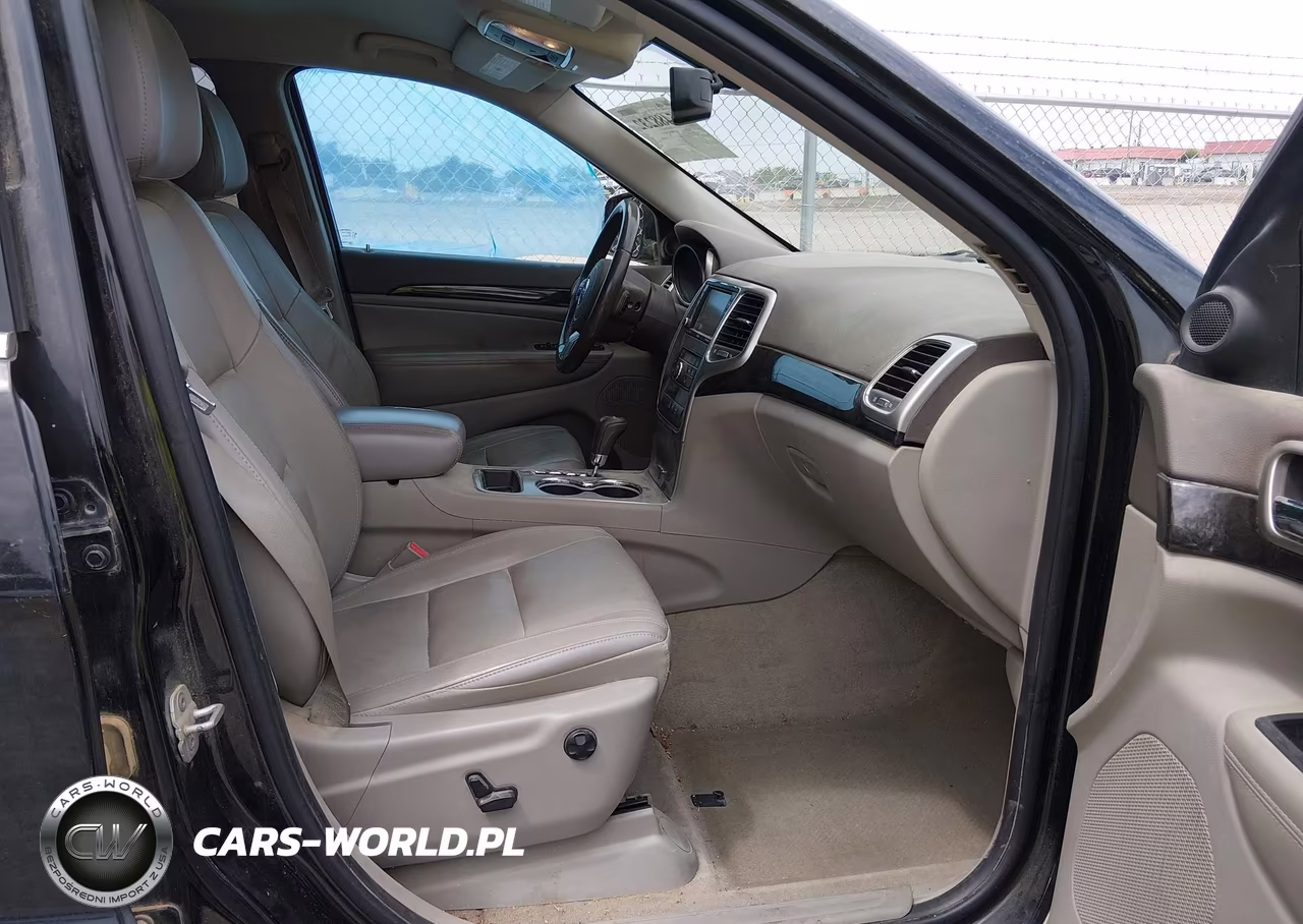2012 Jeep Grand Cherokee Laredo VIN:1C4RJFAG6CC318694 - 5
