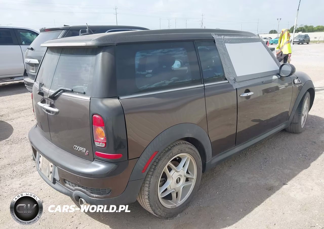 2009 Mini Cooper S Clubman VIN:WMWMM33549TP93004 - 4