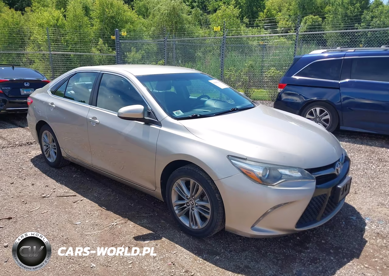 2016 Toyota Camry Se – zdjęcie 1 z 16
