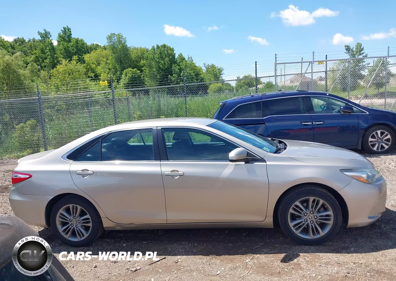 2016 Toyota Camry Se VIN:4T1BF1FK9GU564864 - 13