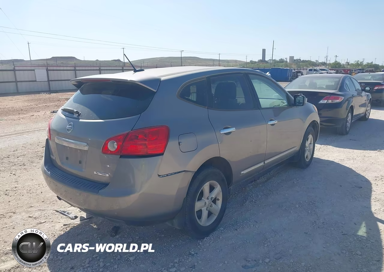 2013 Nissan Rogue S VIN:JN8AS5MT9DW539692 - 4