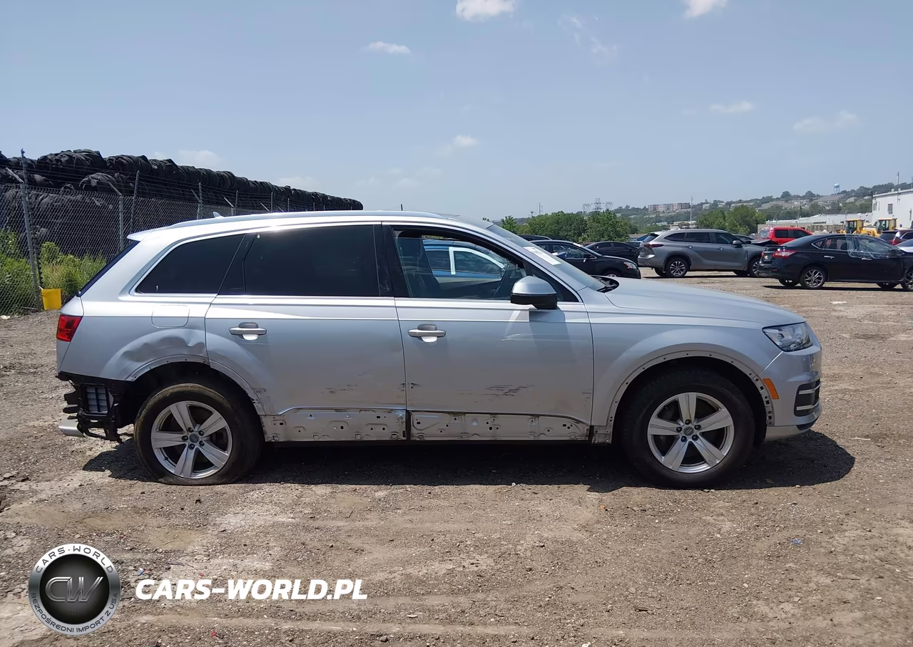 2017 Audi Q7 2.0T Premium VIN:WA1LHAF73HD040362 - 13
