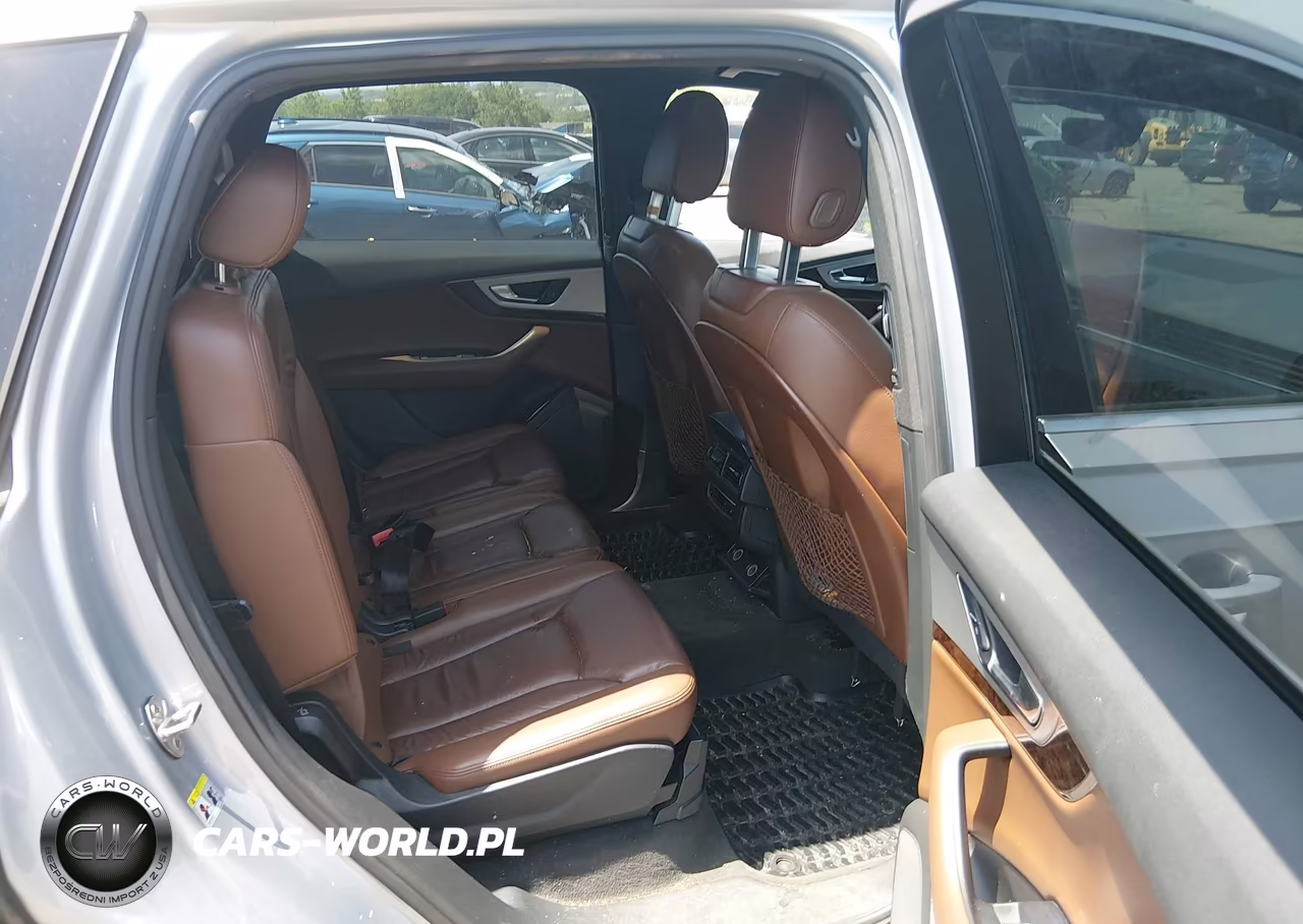 2017 Audi Q7 2.0T Premium VIN:WA1LHAF73HD040362 - 8