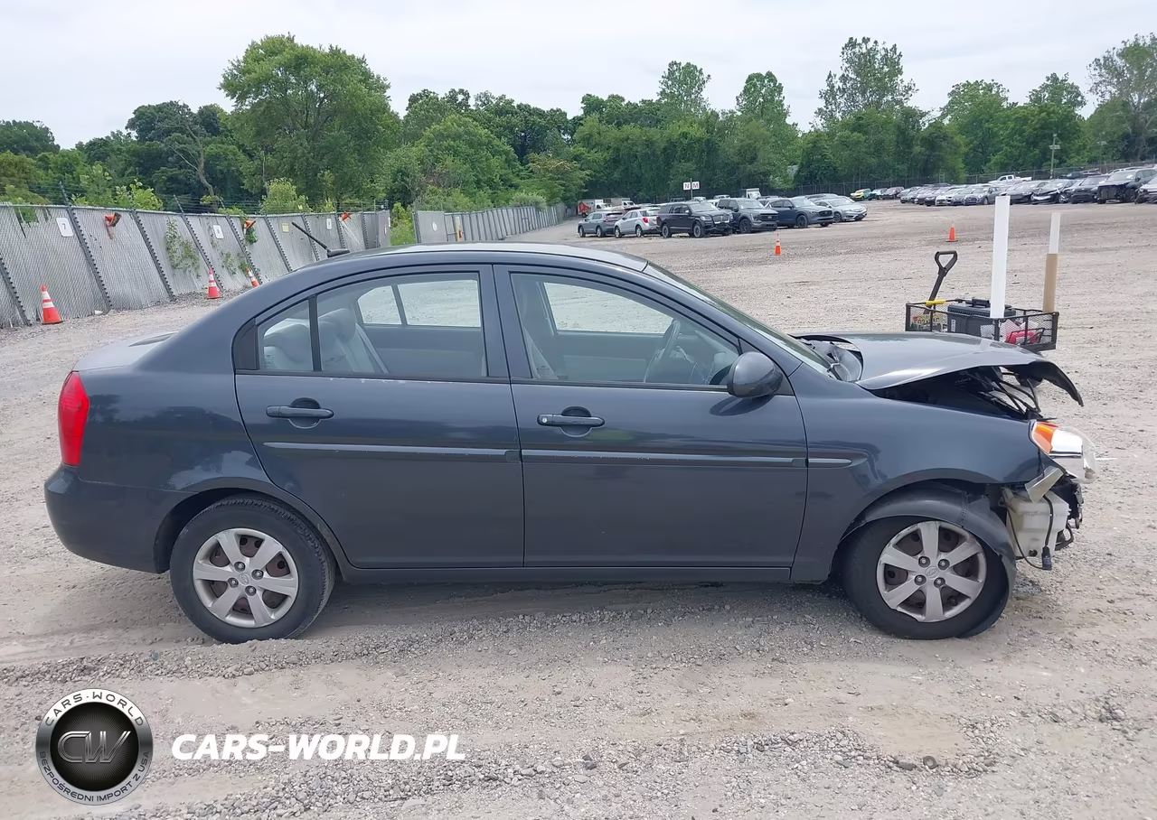 2009 Hyundai Accent Gls VIN:KMHCN46C79U340206 - 13