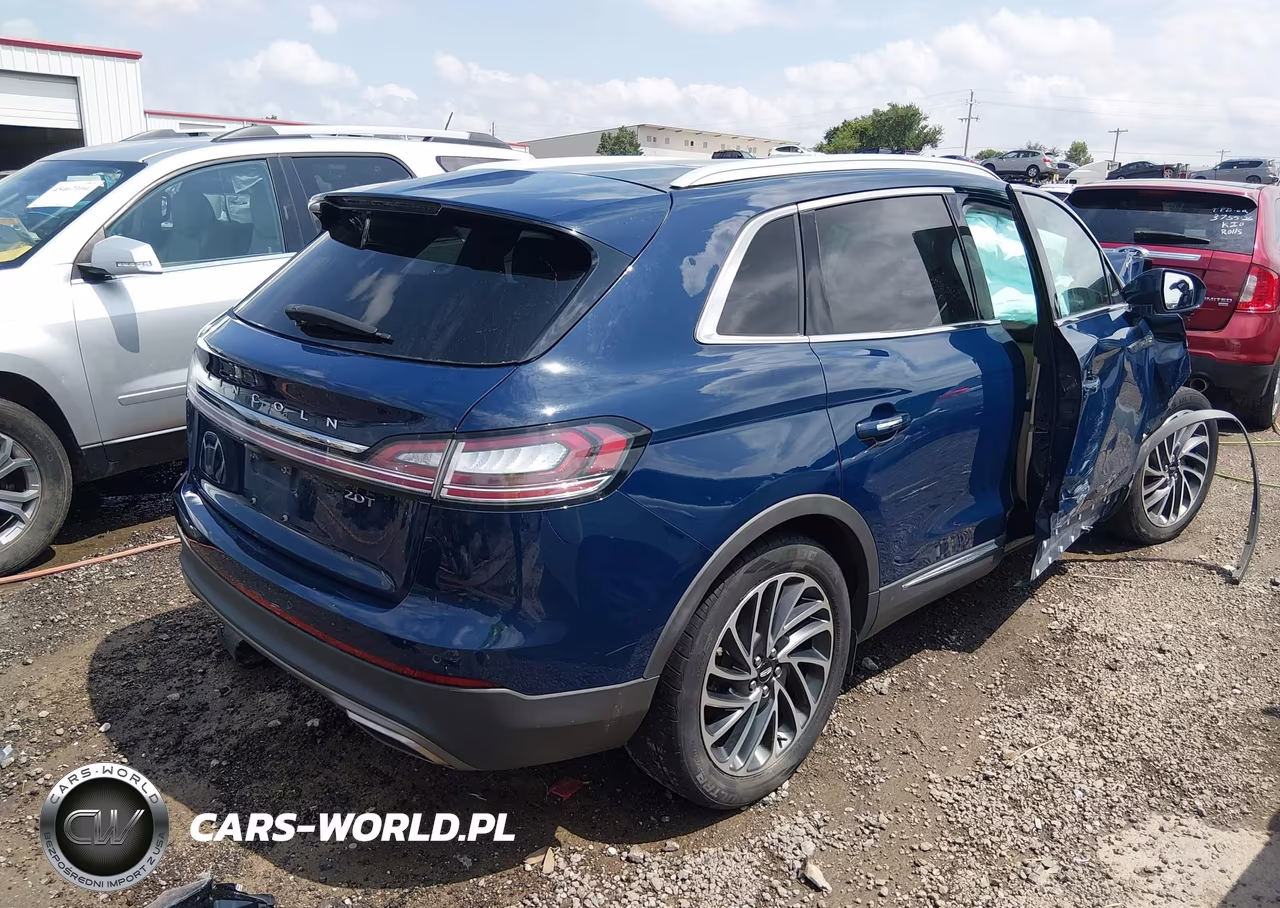 2019 Lincoln Nautilus Reserve VIN:2LMPJ6L97KBL18871 - 4