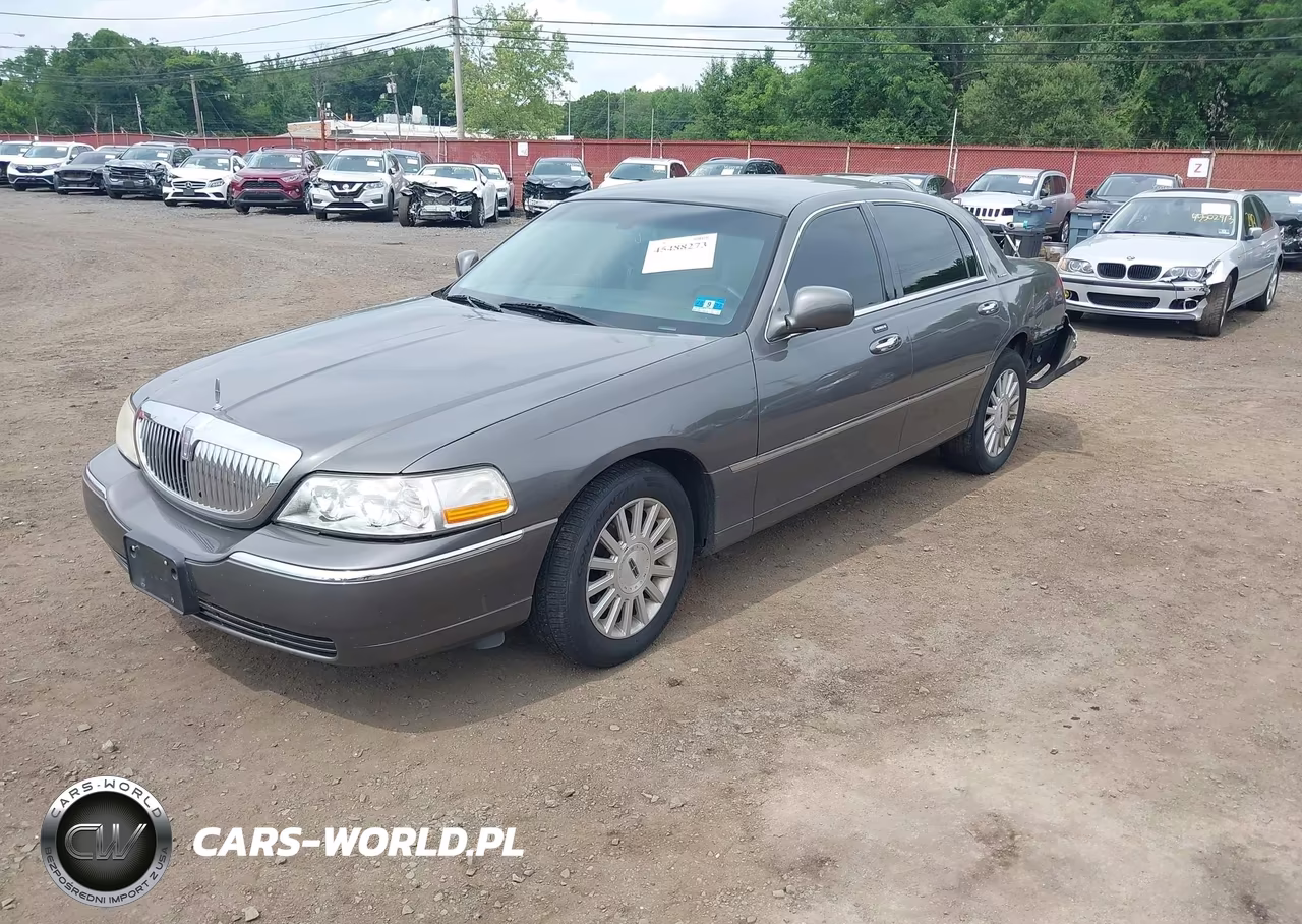 2003 Lincoln Town Car Executive VIN:1LNHM81W03Y610510 - 2