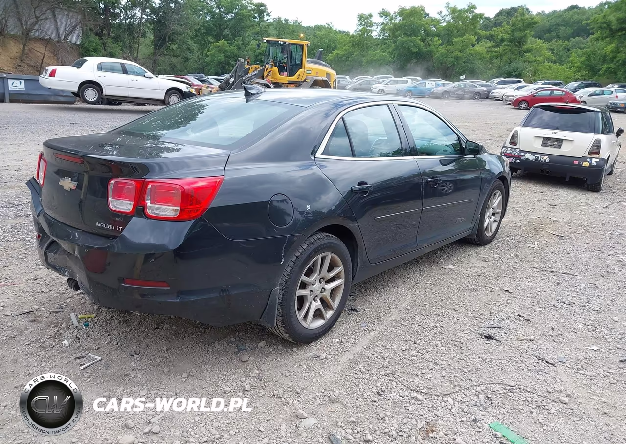 2015 Chevrolet Malibu 1Lt VIN:1G11C5SL4FF315964 - 4