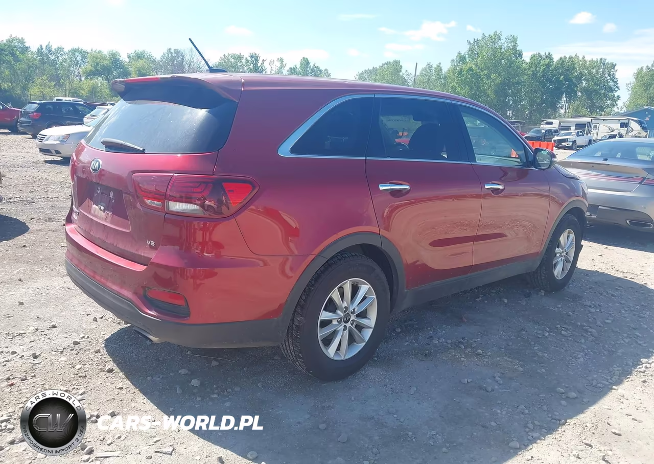 2019 Kia Sorento 3.3L Lx VIN:5XYPG4A52KG489235 - 4