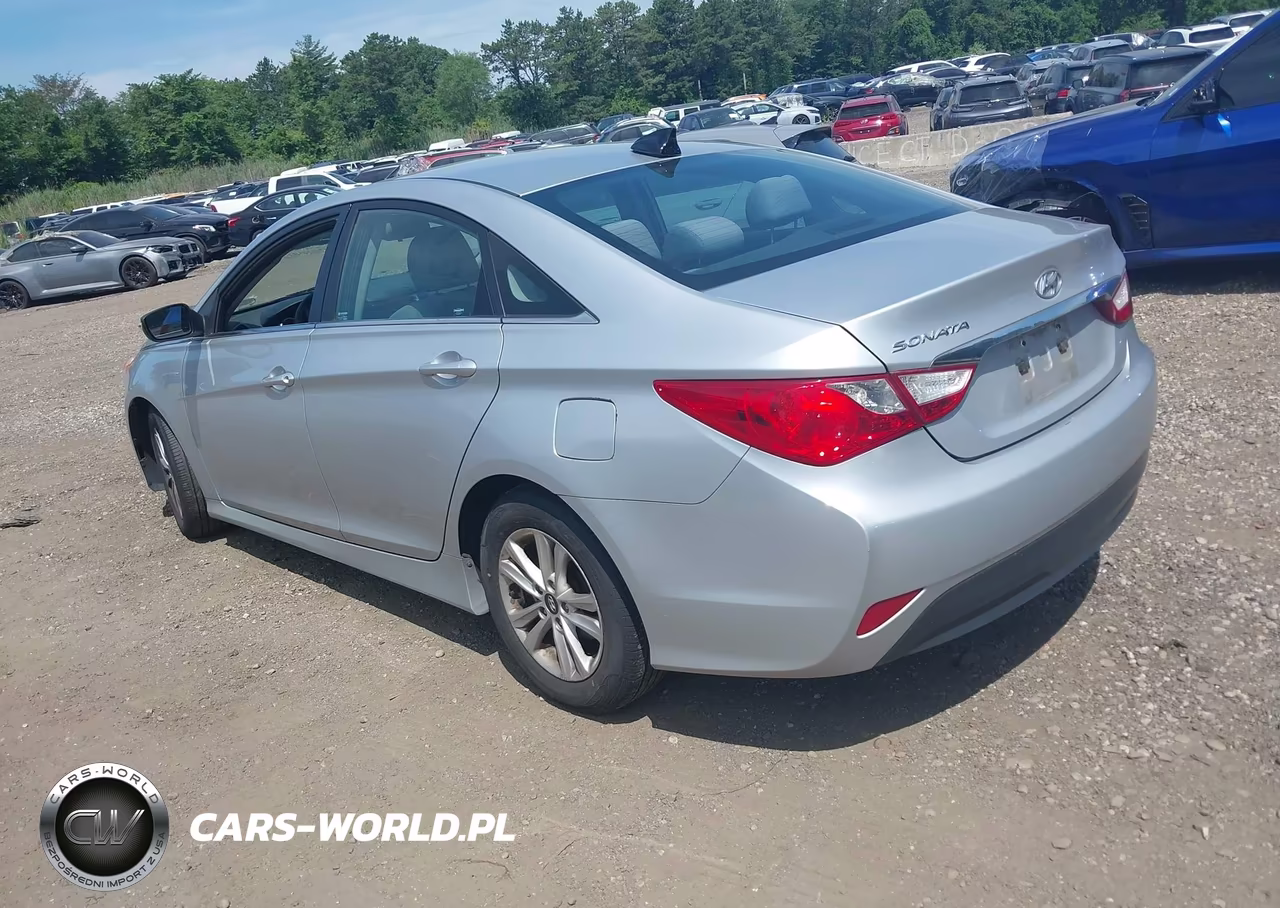 2014 Hyundai Sonata Gls VIN:5NPEB4AC7EH916488 - 3