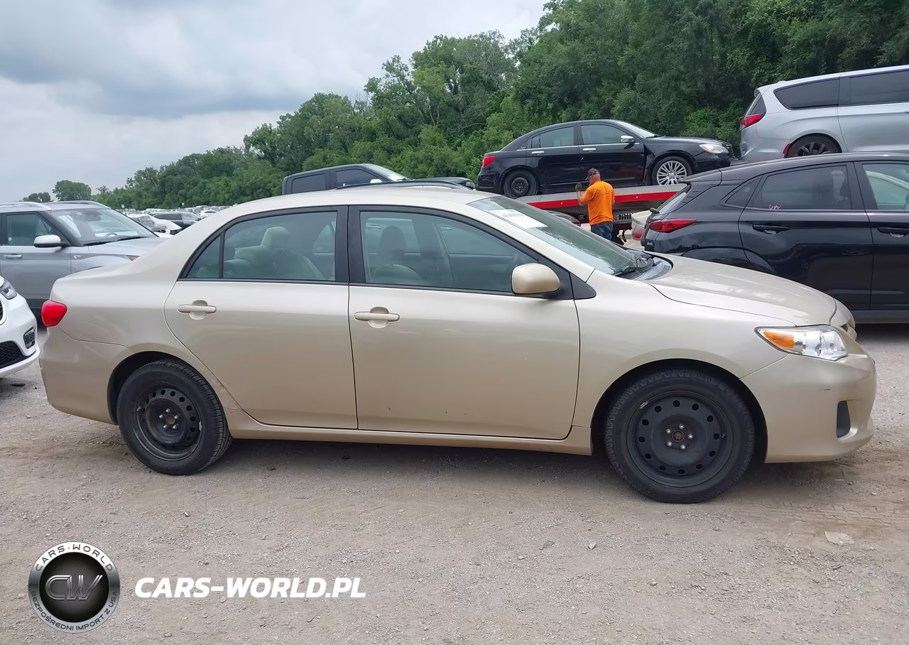 2012 Toyota Corolla Le VIN:5YFBU4EE8CP027174 - 13