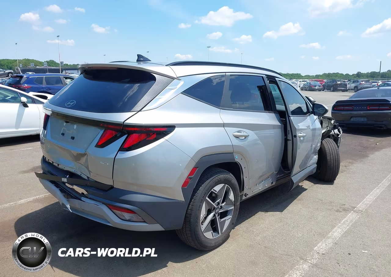 2025 Hyundai Tucson Sel VIN:5NMJBCDEXSH468679 - 4