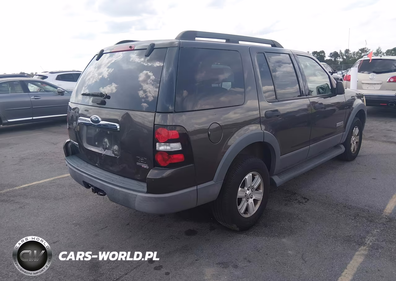 2006 Ford Explorer Xlt VIN:1FMEU73EX6UA63470 - 4