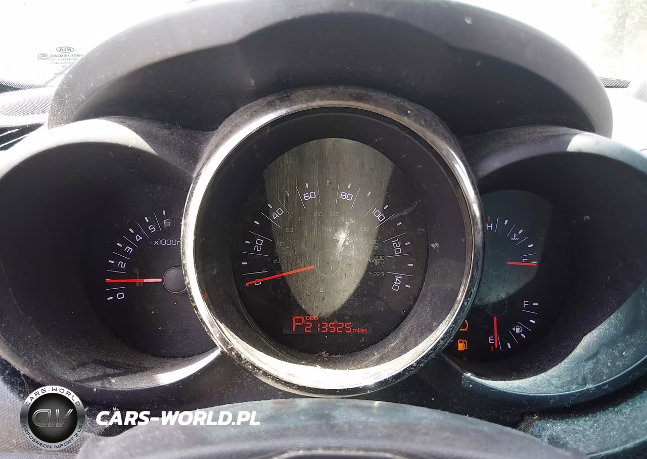 2011 Kia Soul + VIN:KNDJT2A26B7211737 - 7