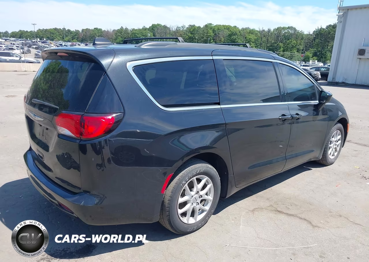 2021 Chrysler Voyager Lxi VIN:2C4RC1DG7MR551372 - 4