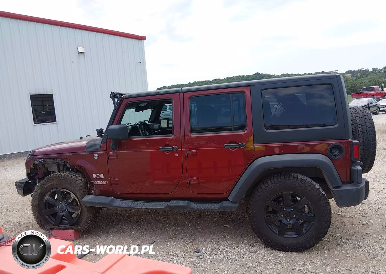 2007 Jeep Wrangler Unlimited X VIN:1J4GA39147L173645 - 14
