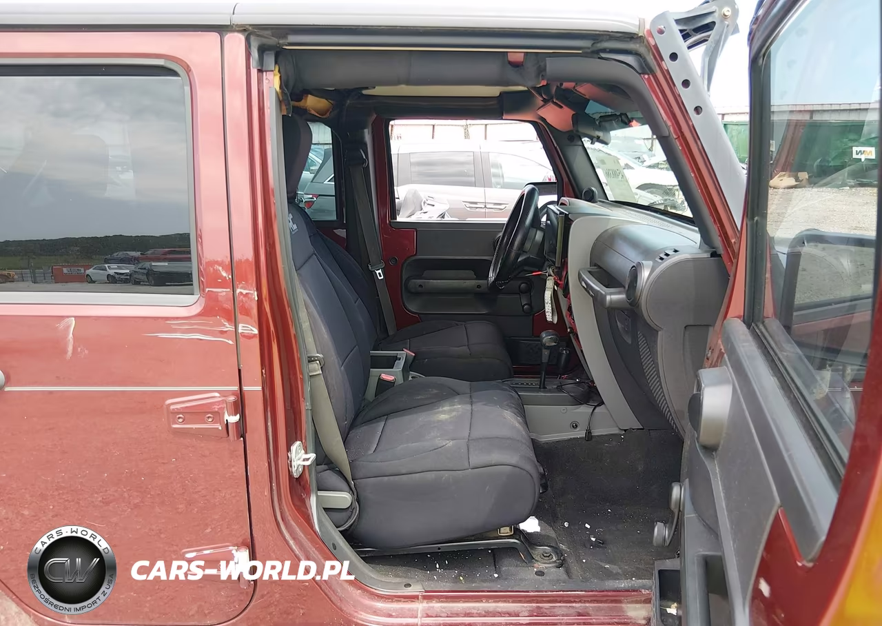 2007 Jeep Wrangler Unlimited X VIN:1J4GA39147L173645 - 5