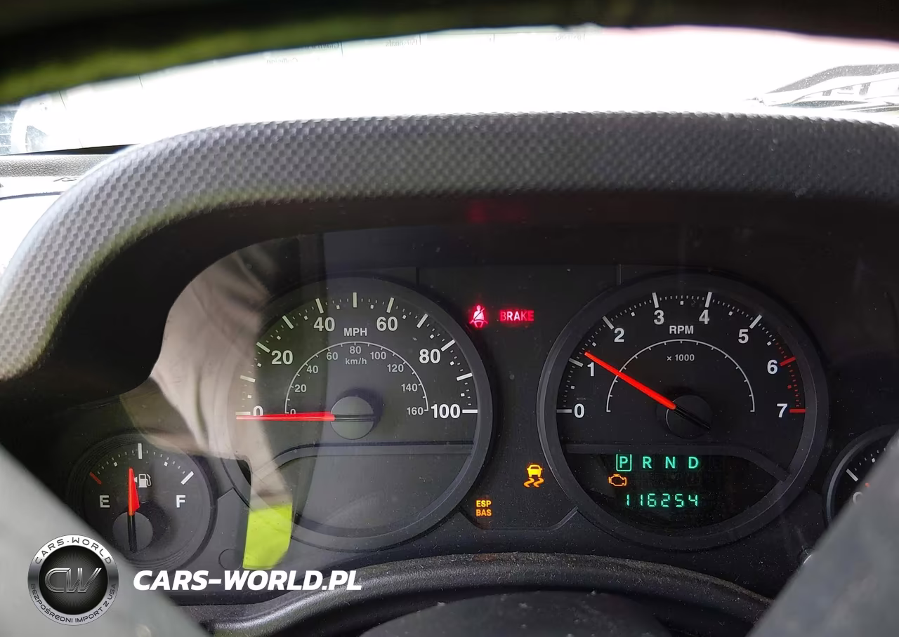 2007 Jeep Wrangler Unlimited X VIN:1J4GA39147L173645 - 7