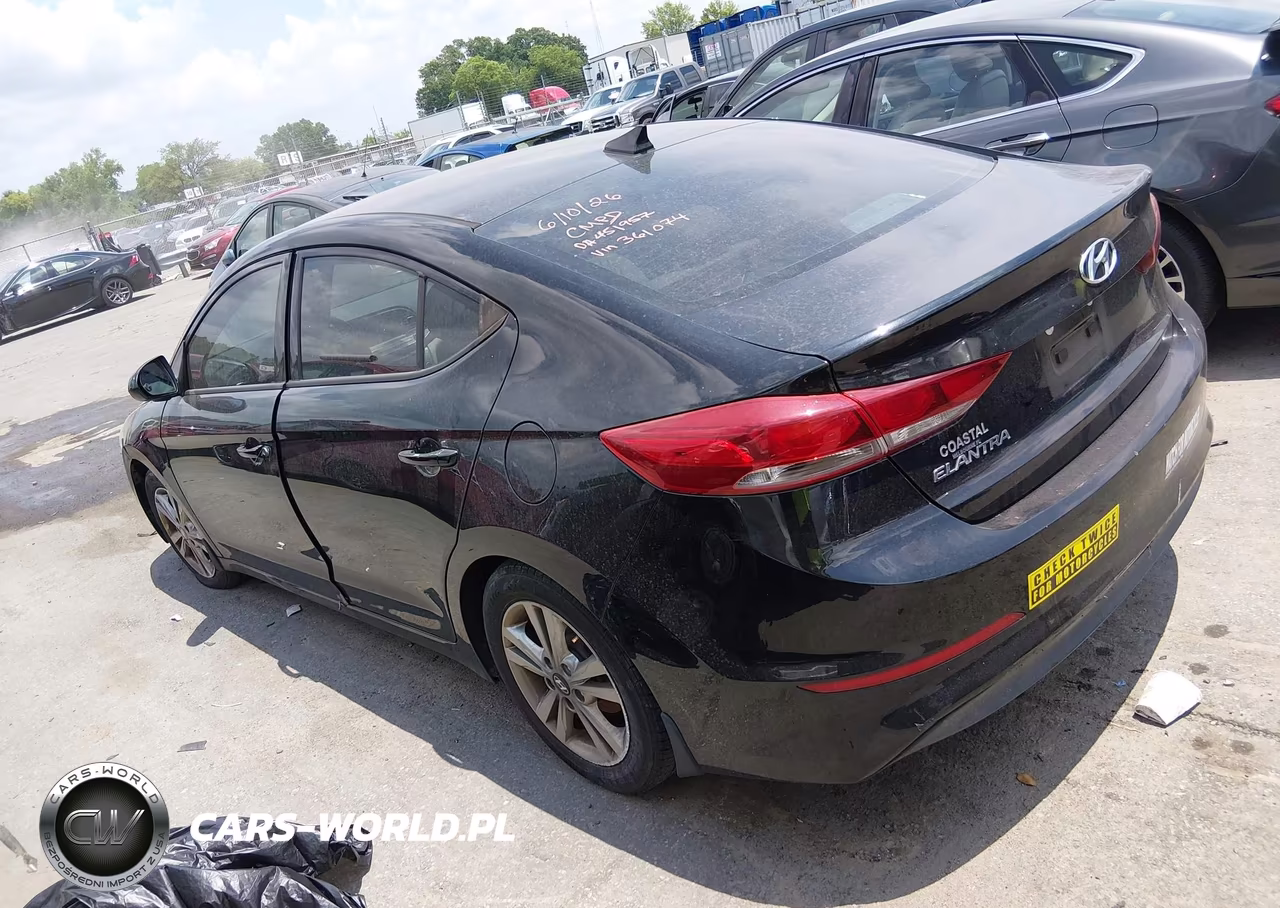 2018 Hyundai Elantra Sel VIN:5NPD84LF4JH361074 - 3