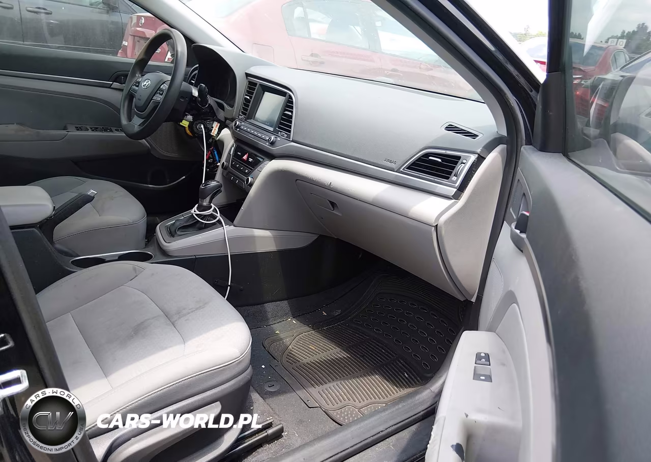 2018 Hyundai Elantra Sel VIN:5NPD84LF4JH361074 - 5