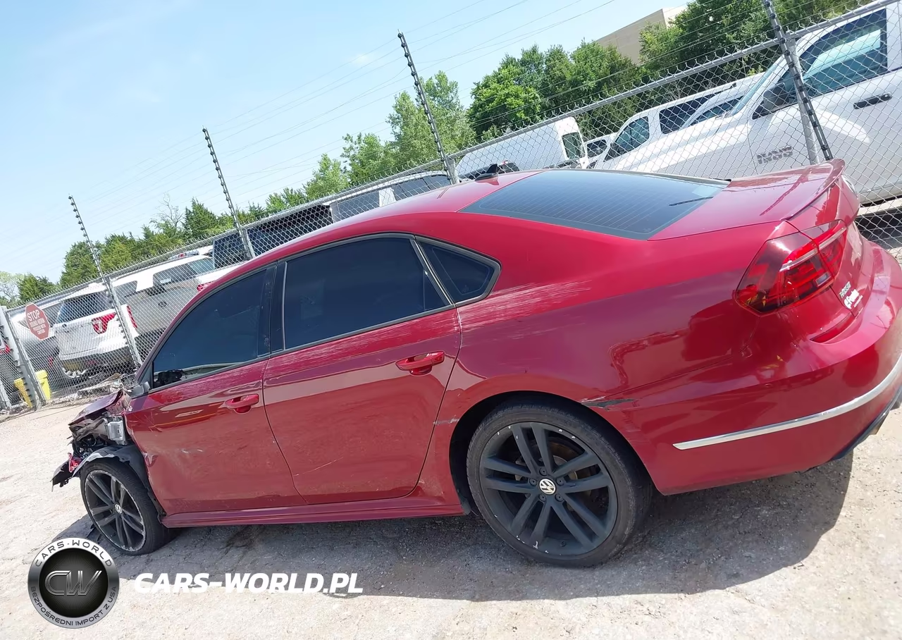2018 Volkswagen Passat 2.0T R-Line-2.0T S VIN:1VWAA7A34JC005914 - 15