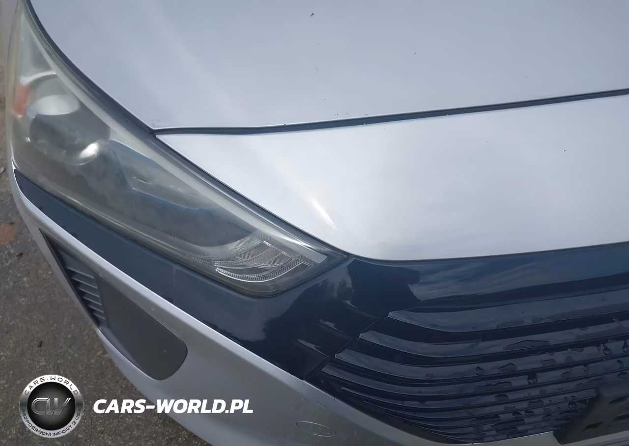 2018 Hyundai Ioniq Hybrid Blue VIN:KMHC65LC9JU075218 - 12