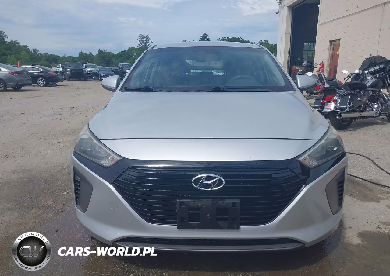 2018 Hyundai Ioniq Hybrid Blue VIN:KMHC65LC9JU075218 - 14