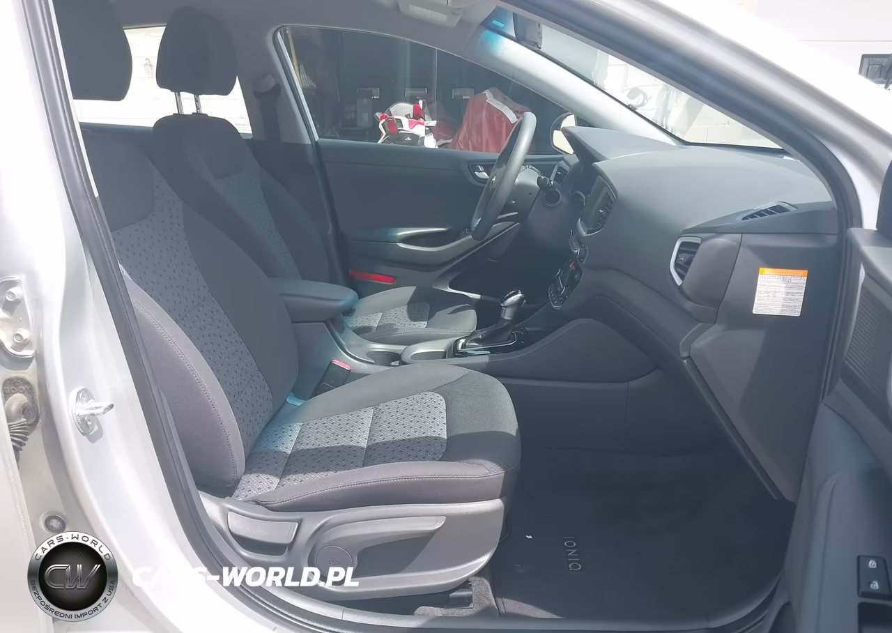 2018 Hyundai Ioniq Hybrid Blue VIN:KMHC65LC9JU075218 - 5