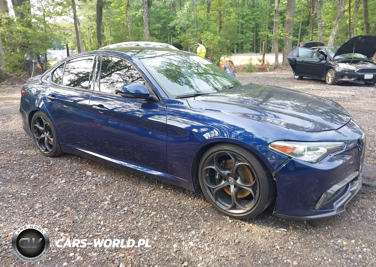 2019 Alfa Romeo Giulia Ti Sport Awd – zdjęcie 1 z 16