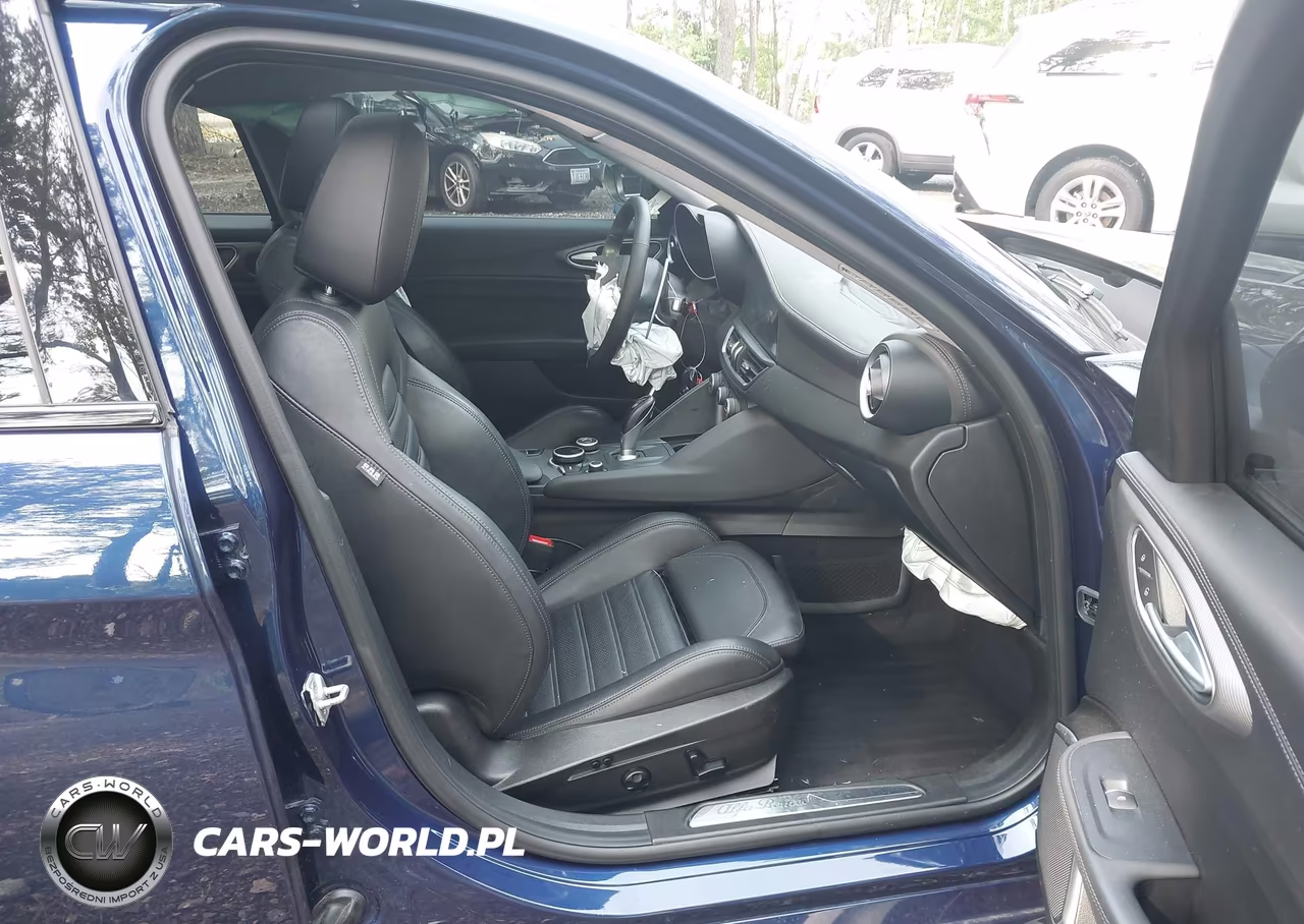 2019 Alfa Romeo Giulia Ti Sport Awd VIN:ZARFANBN7K7608501 - 5