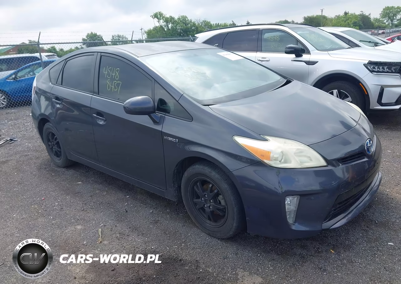 2013 Toyota Prius Two – zdjęcie 1 z 17
