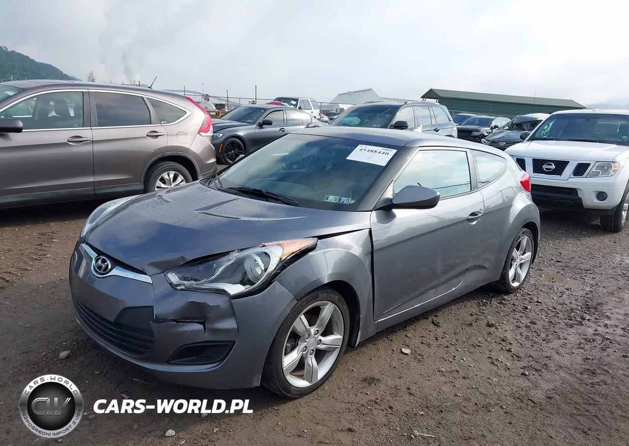2013 Hyundai Veloster Base W-Black VIN:KMHTC6AD8DU158038 - 2