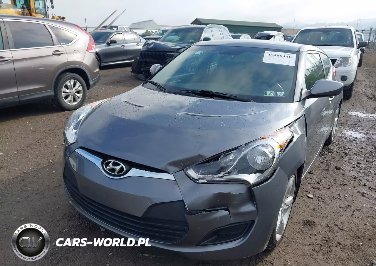2013 Hyundai Veloster Base W-Black VIN:KMHTC6AD8DU158038 - 6