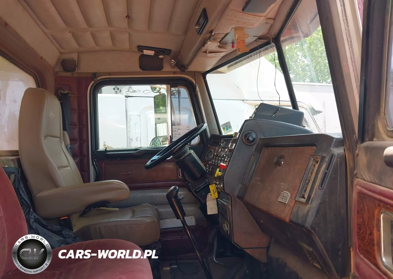 2000 Peterbilt 379 VIN:1NP5LU0XXYN493131 - 7