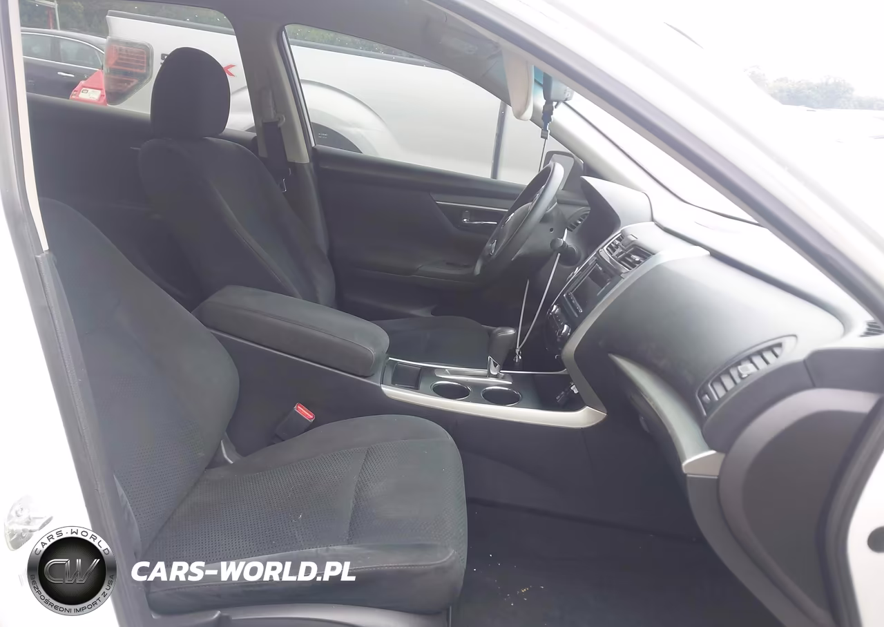 2015 Nissan Altima 2.5 S VIN:1N4AL3AP9FC235972 - 5