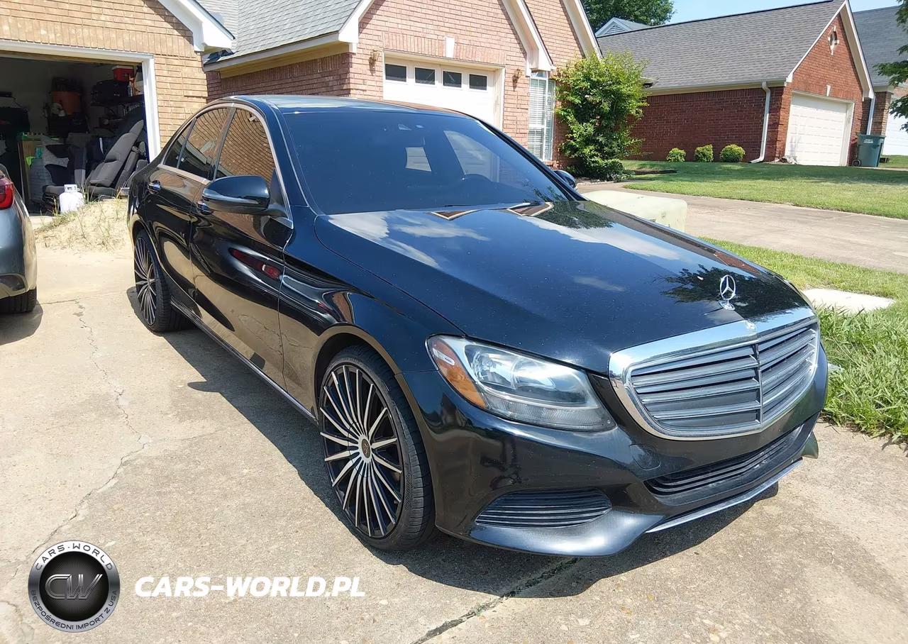 2016 Mercedes-Benz C 300 Luxury 4Matic – zdjęcie 1 z 16