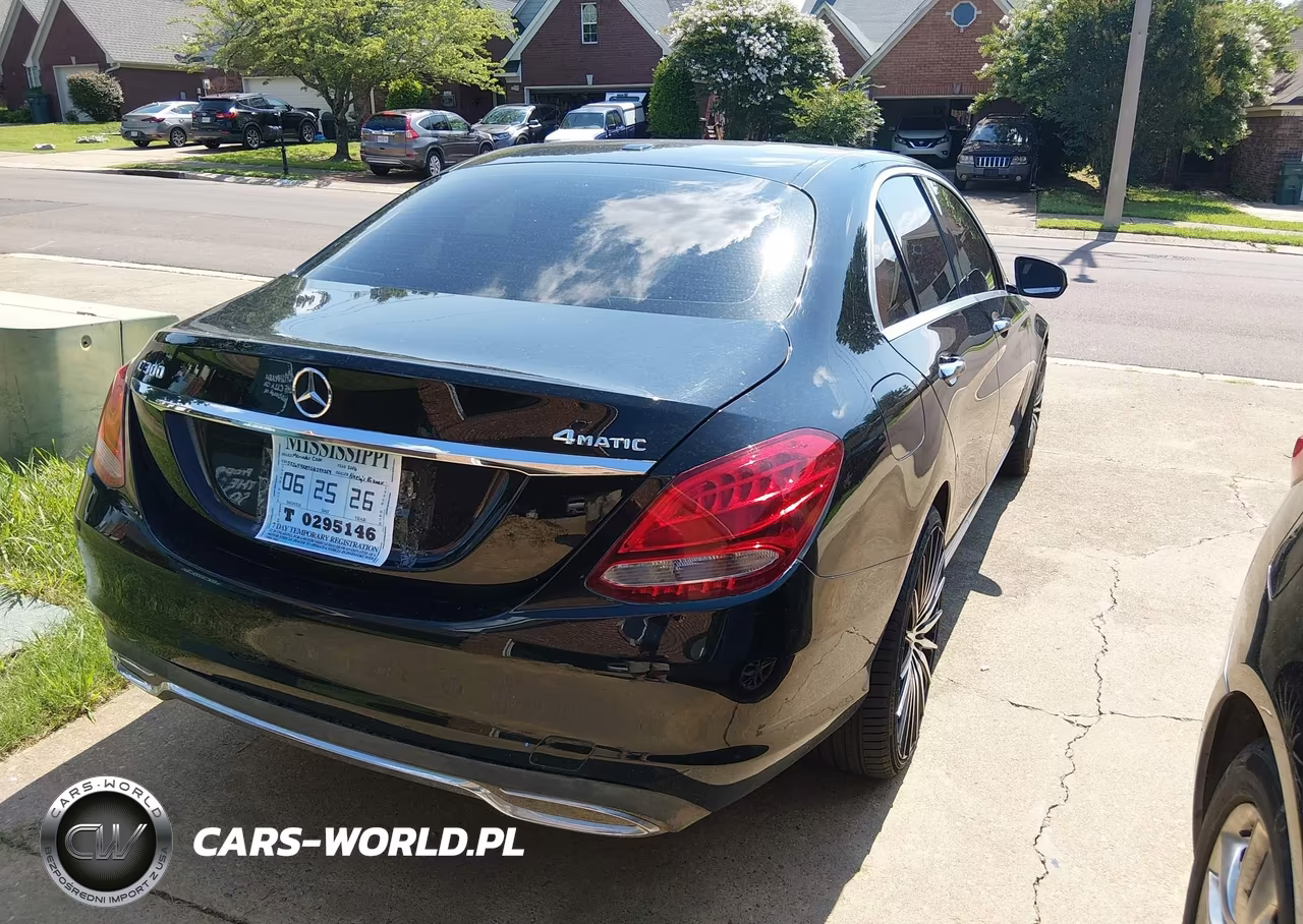 2016 Mercedes-Benz C 300 Luxury 4Matic VIN:55SWF4KB9GU147359 - 4