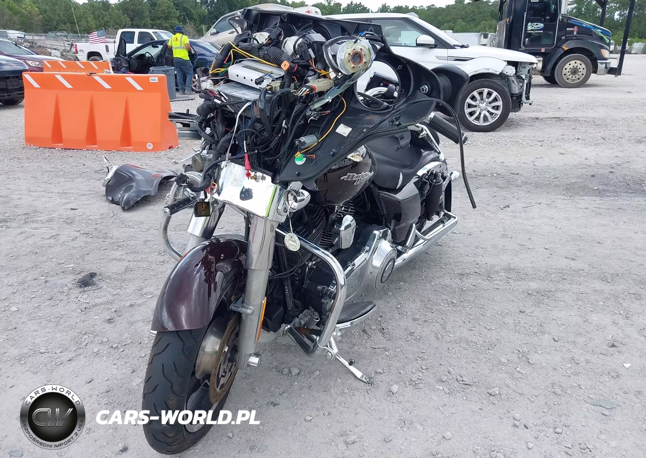 2011 Harley-Davidson Flhx VIN:1HD1KBM15BB669660 - 2
