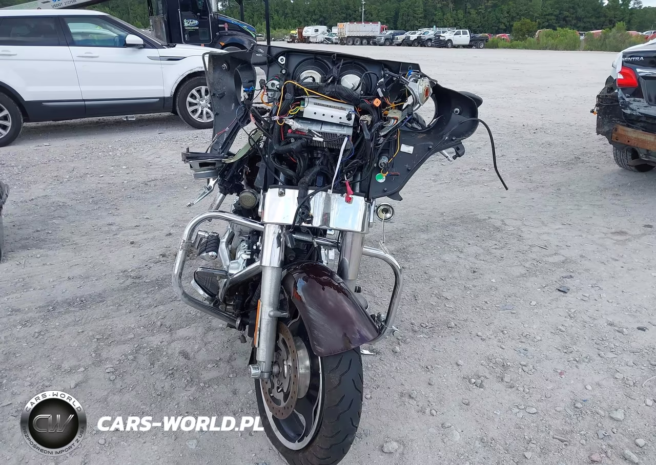 2011 Harley-Davidson Flhx VIN:1HD1KBM15BB669660 - 5