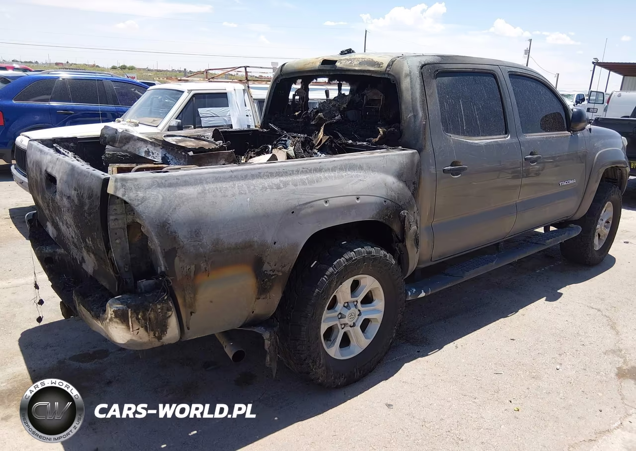 2012 Toyota Tacoma Prerunner V6 VIN:3TMJU4GN9CM128529 - 4