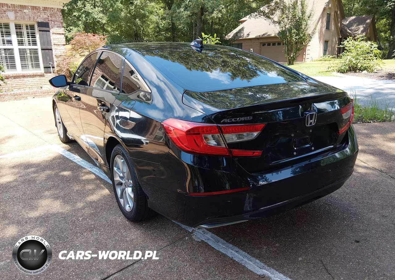 2018 Honda Accord Lx VIN:1HGCV1F19JA102074 - 3